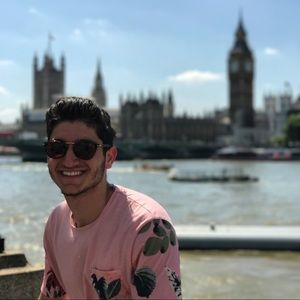 Meet your Posher, Navid
